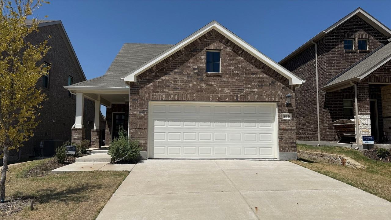 610 Hemingway Ln - Photo 2 of 6