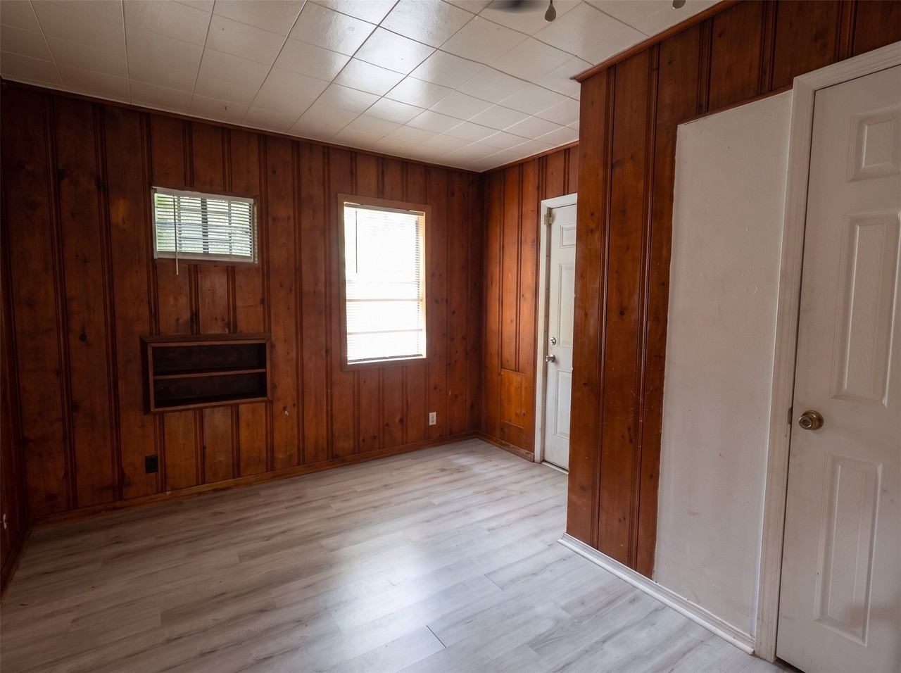 504 Yarborough St - Photo 6 of 15