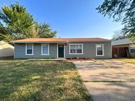 featured image of 2326 Nw Lincoln Ave