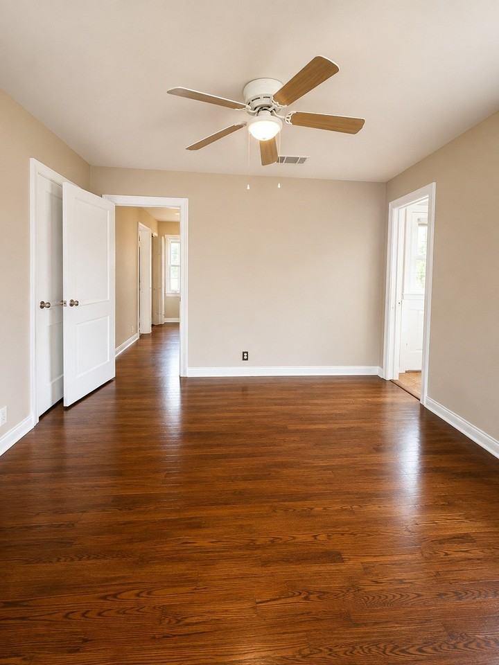 924 W Laurel St - Photo 3 of 7