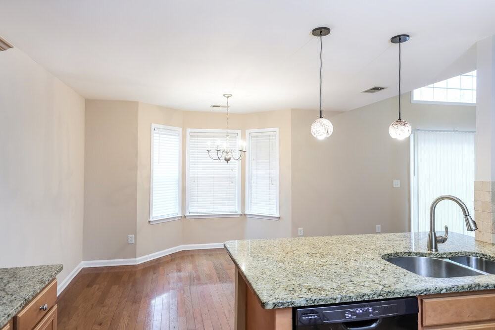 2230 Gateview Ct - Photo 6 of 17