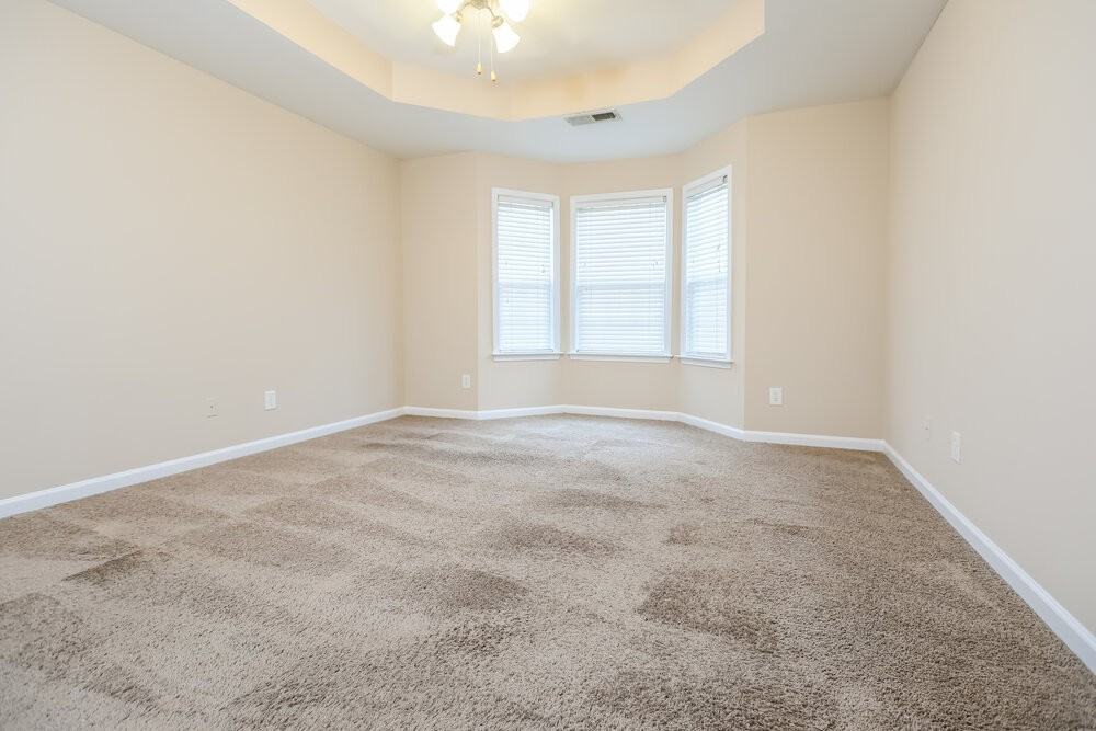 2230 Gateview Ct - Photo 7 of 17