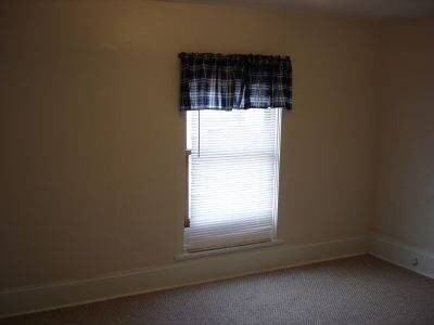 421 Crawford Ct - Photo 6 of 8