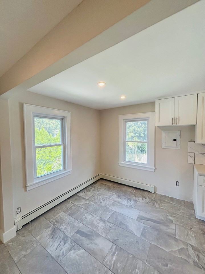 17 North St - Photo 4 of 15