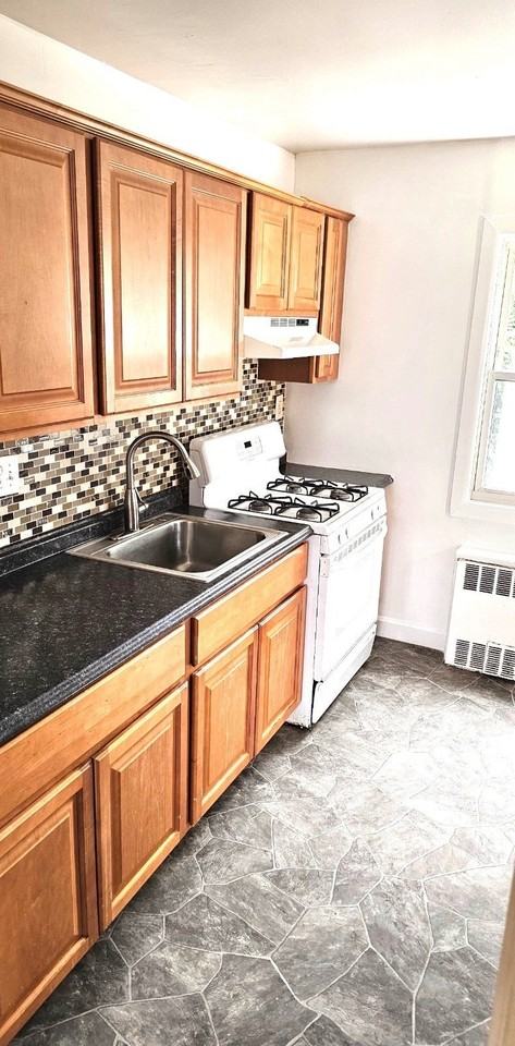 35 Millers Ln #35B - Photo 3 of 10