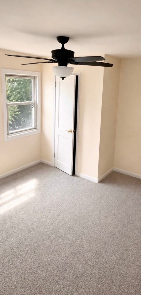 35 Millers Ln #35B - Photo 5 of 10