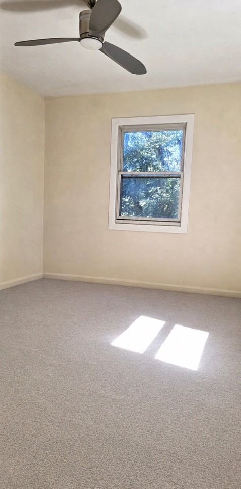 35 Millers Ln #35B - Photo 6 of 10