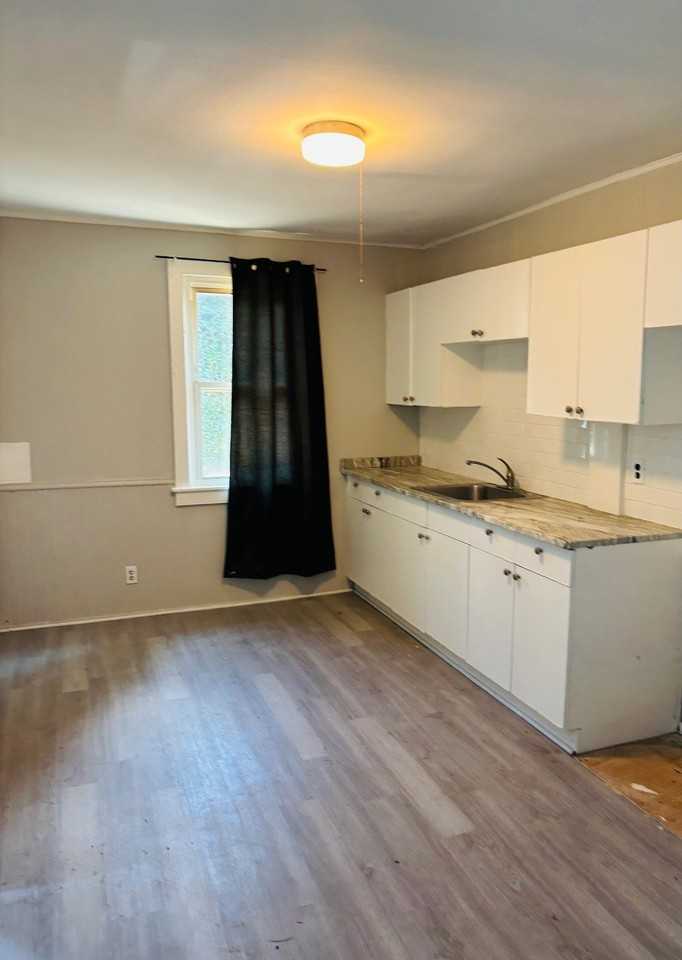 232 Glen Cove Ave - Photo 3 of 8