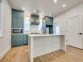 1078 Hangar Dr - Photo 1 of 1