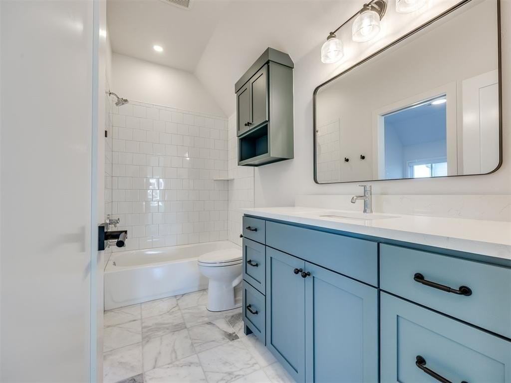 1078 Hangar Dr - Photo 7 of 11
