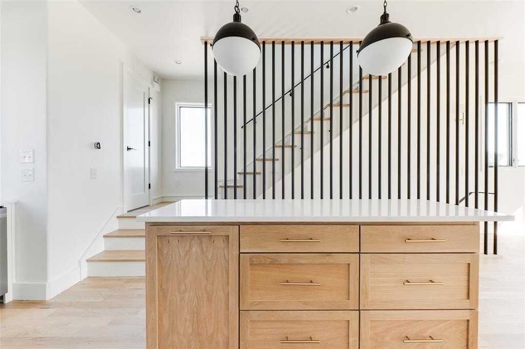 1701 Wheeler St - Photo 2 of 11