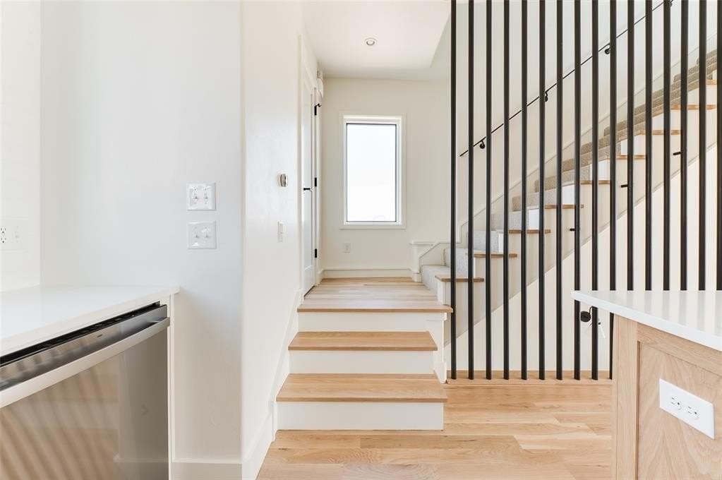 1701 Wheeler St - Photo 4 of 11
