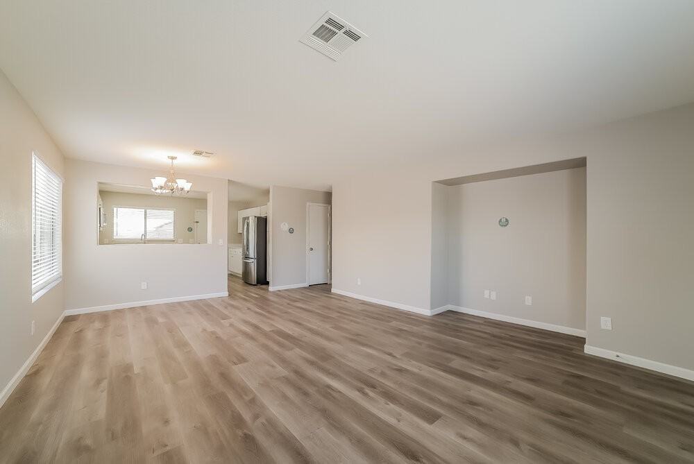 15905 W Elm St - Photo 3 of 16
