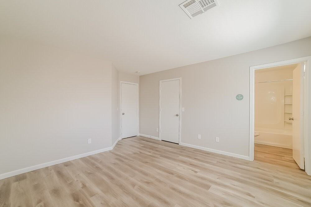 15905 W Elm St - Photo 6 of 16