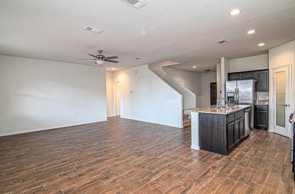 7321 Fossell Ranch Rd - Photo 2 of 34