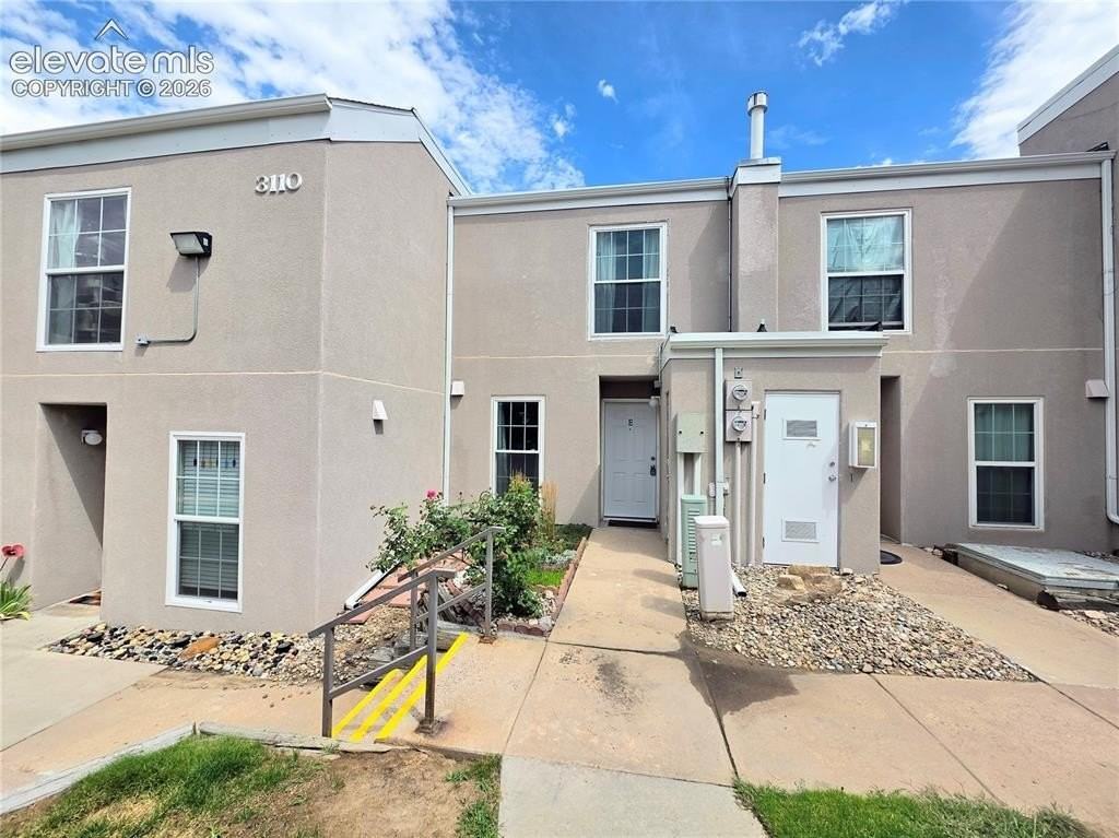 3110 Van Teylingen Dr #E - Photo 2 of 21