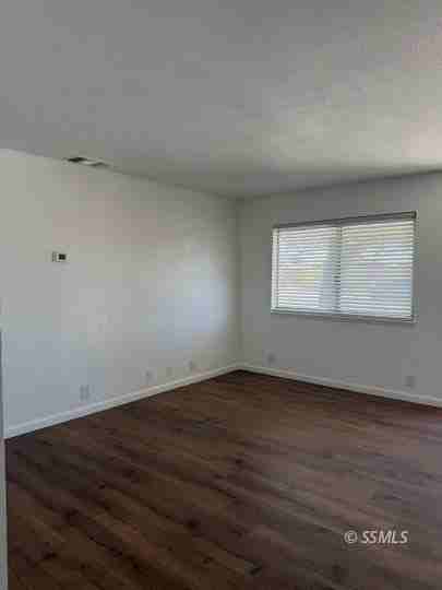 127 S Gateway Blvd Apt A - Photo 2 of 17