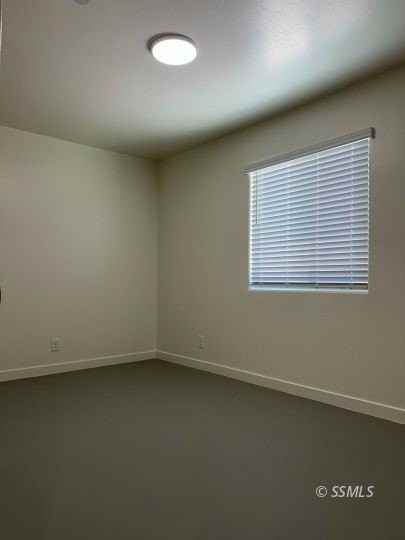 1340A W Mariposa Ave - Photo 7 of 13