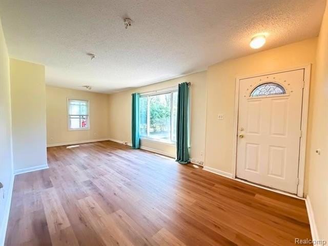 15024 Lyons St - Photo 3 of 19