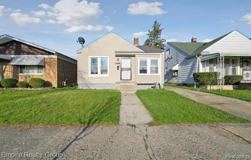 18417 Albion St - Photo 1 of 1