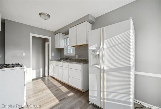 18417 Albion St - Photo 4 of 5