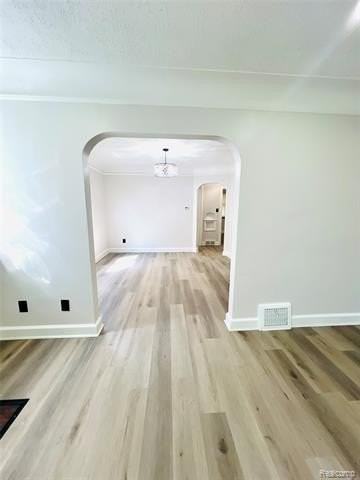 17347 Hartwell St - Photo 7 of 48