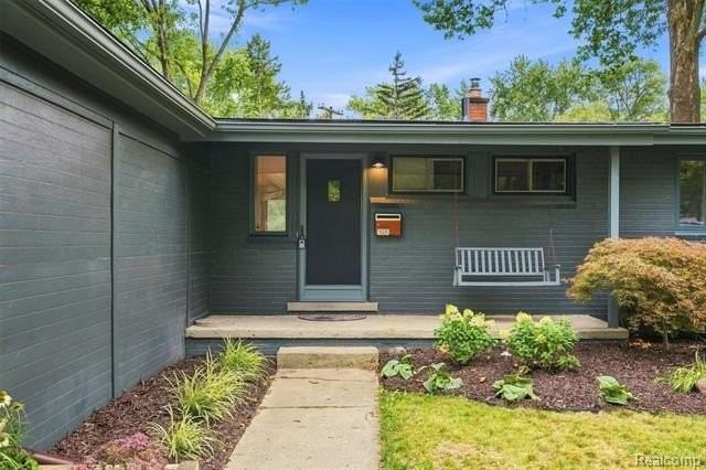 1011 Brooklawn Dr - Photo 3 of 26