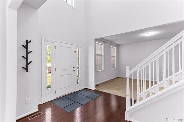 50873 Scarborough Rd - Photo 2 of 25