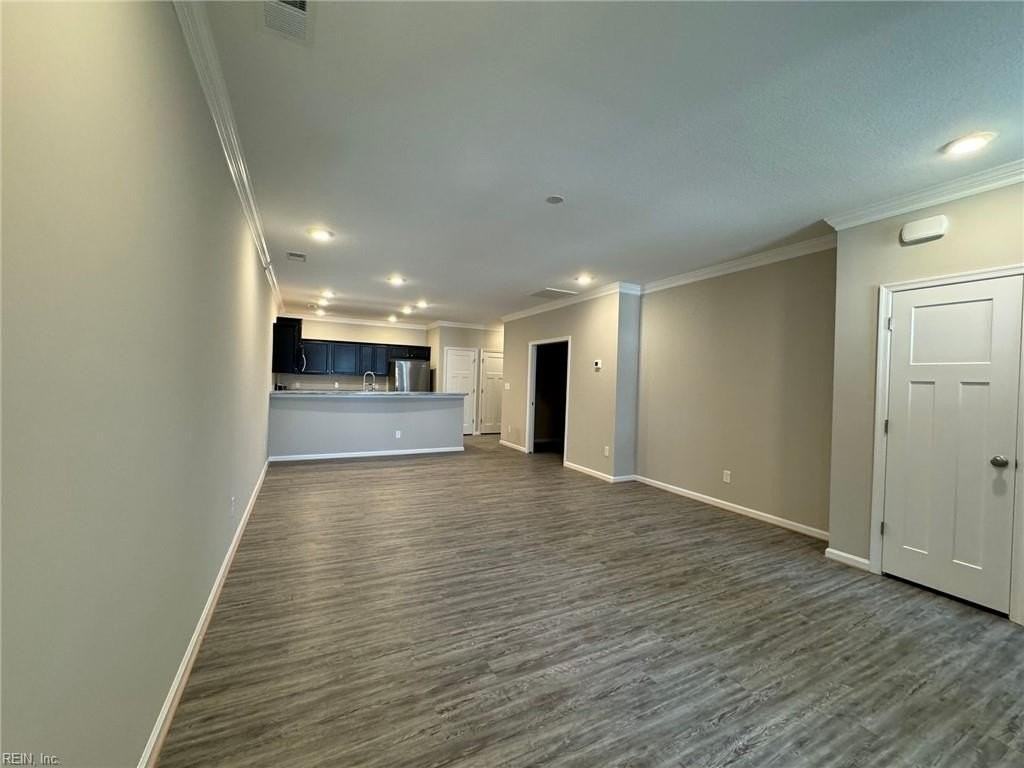 1310 Kathy Ann Way E - Photo 7 of 22