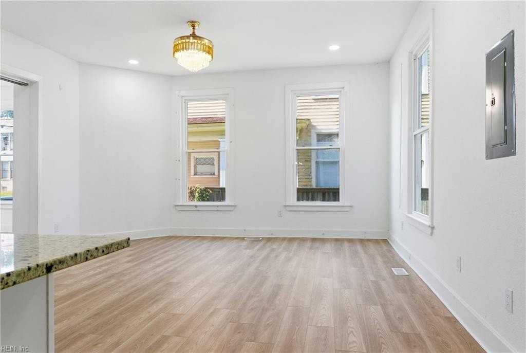 123 Saint James Ave - Photo 5 of 27