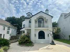 featured image of 728 Surfside Ave