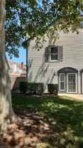 656 Oleander Cir - Photo 1 of 1