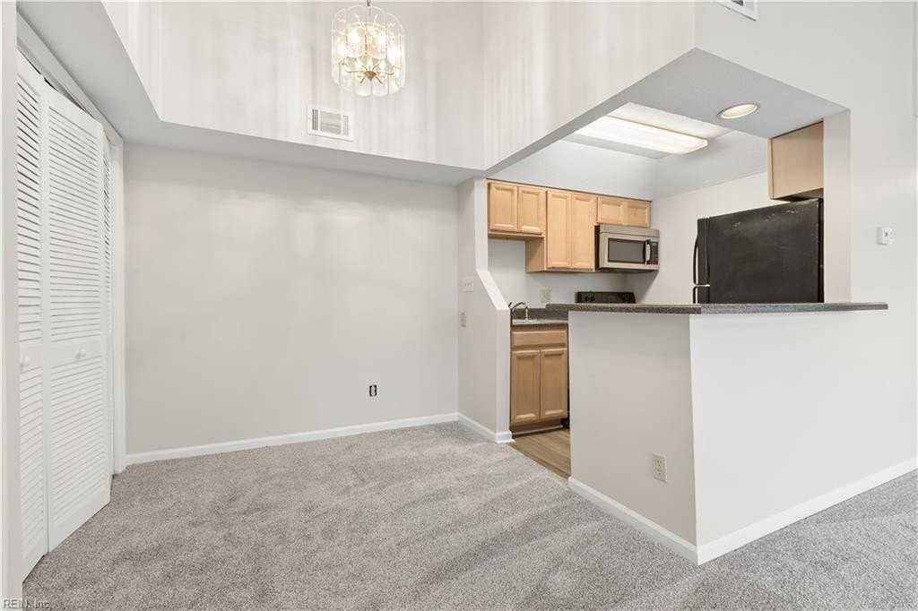 23 Davenport Ct - Photo 7 of 21