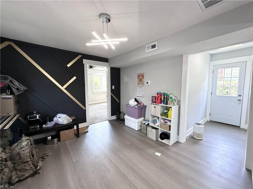 1029 Willingham St - Photo 6 of 15