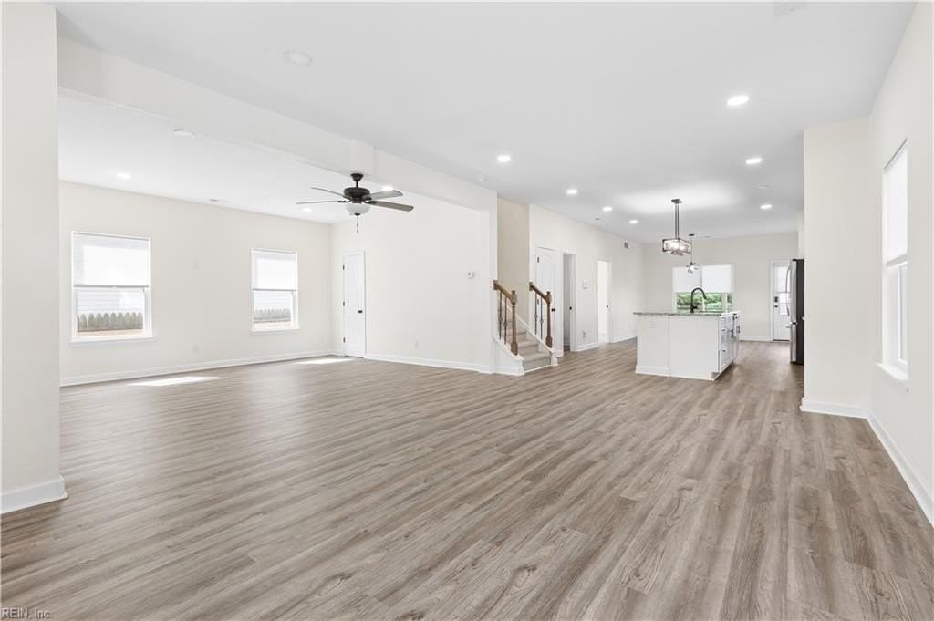 317 Cottonwood Ave - Photo 3 of 31