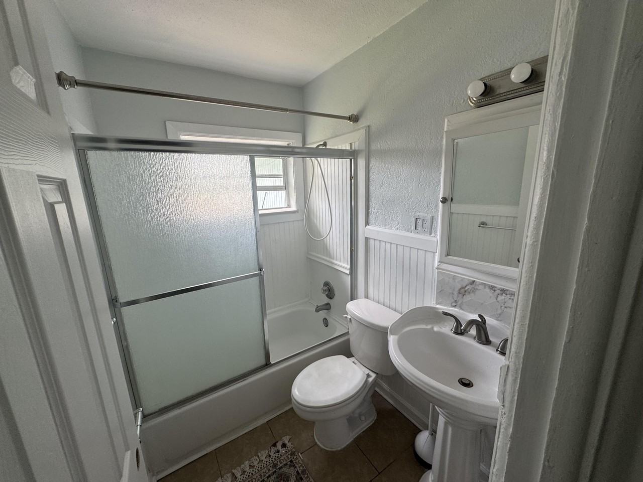 6101 Ne 4th Ave - Photo 7 of 9