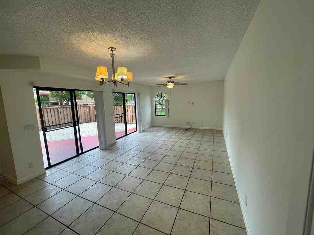 8243 Thames Blvd #D - Photo 4 of 23