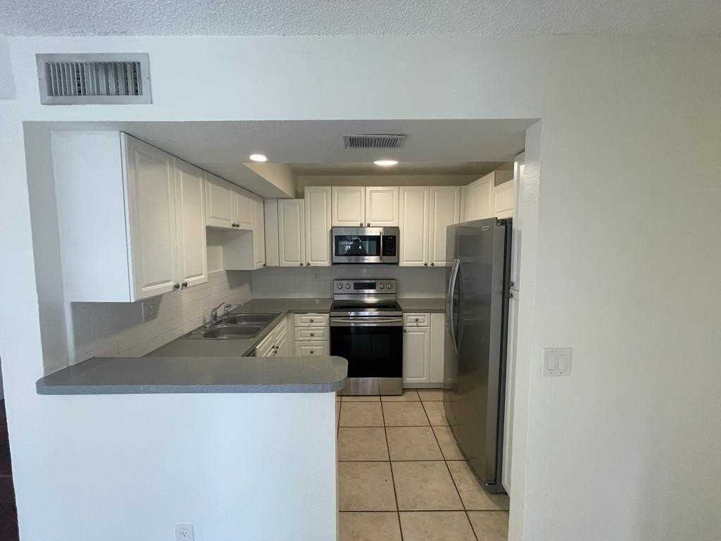 8243 Thames Blvd #D - Photo 6 of 23