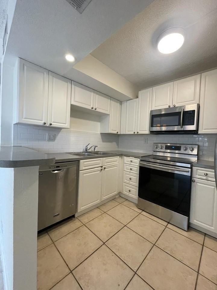 8243 Thames Blvd #D - Photo 7 of 23