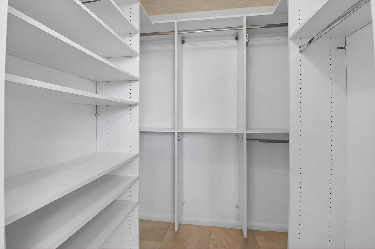 10 Willowbrook Ln #207 - Photo 3 of 46