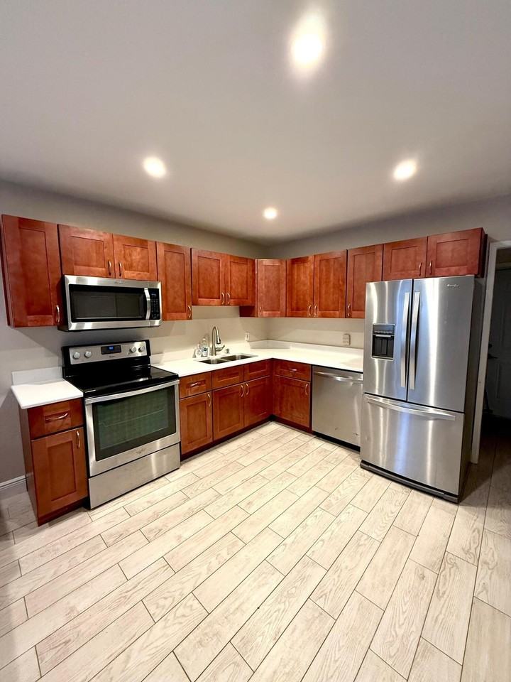 1529 Nw 4th Ave #1-2 - Photo 4 of 11