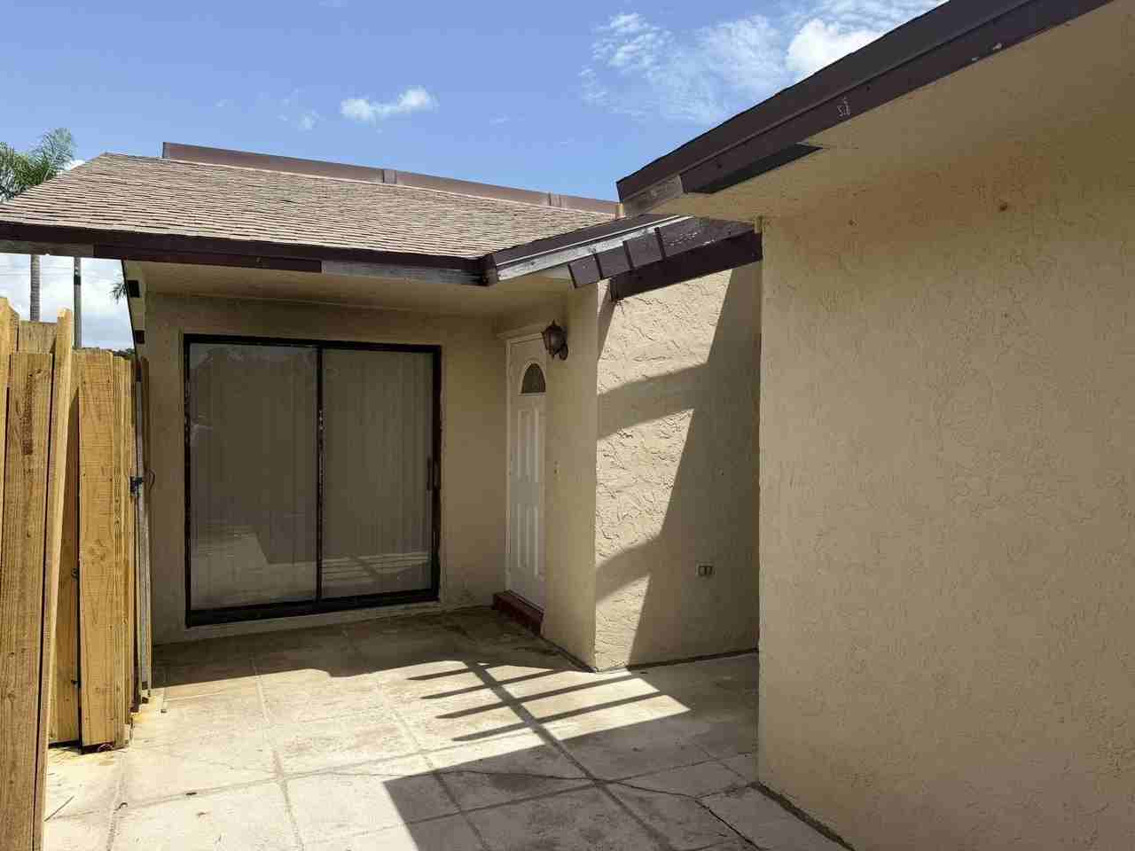 1501 Waterview Cir - Photo 4 of 20