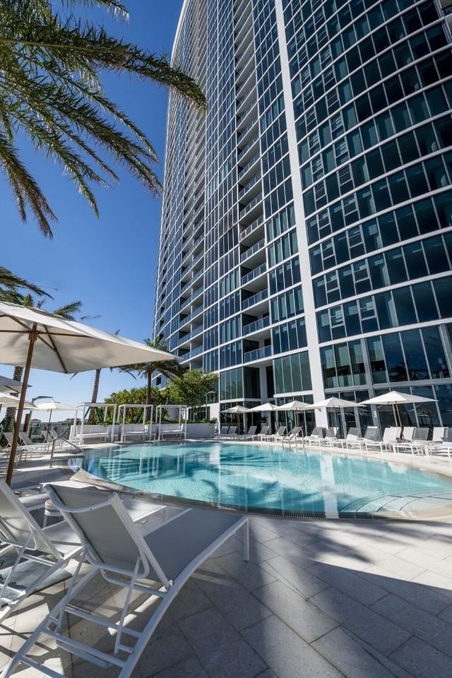 500 E Las Olas Blvd #4004 - Photo 2 of 28