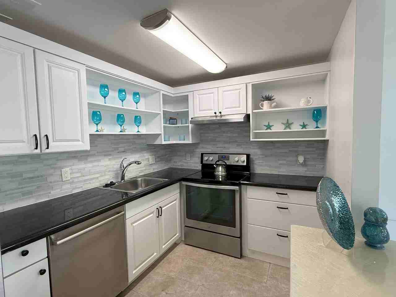 28 Ventnor B - Photo 4 of 48