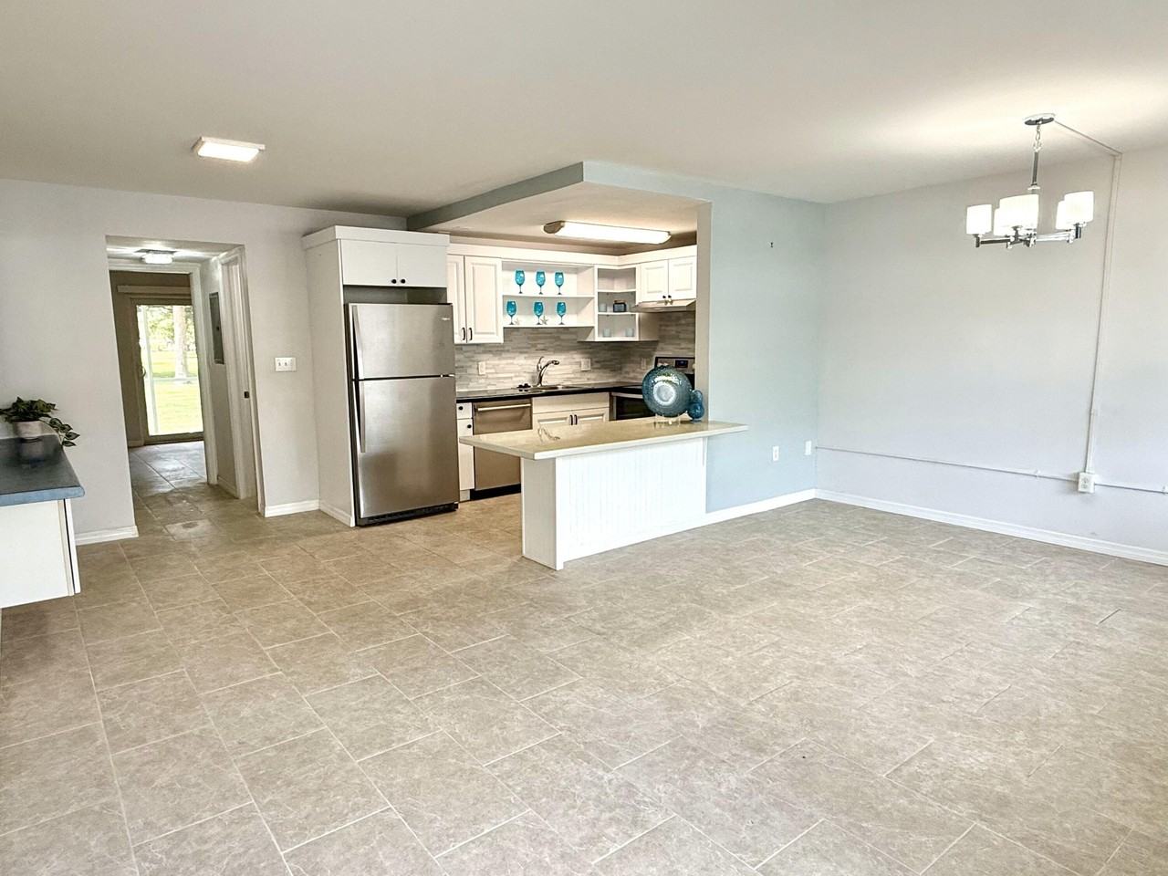 28 Ventnor B - Photo 7 of 48