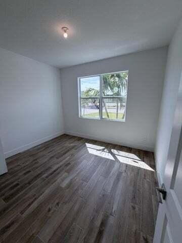 6560 Se Park Trace Dr - Photo 4 of 14