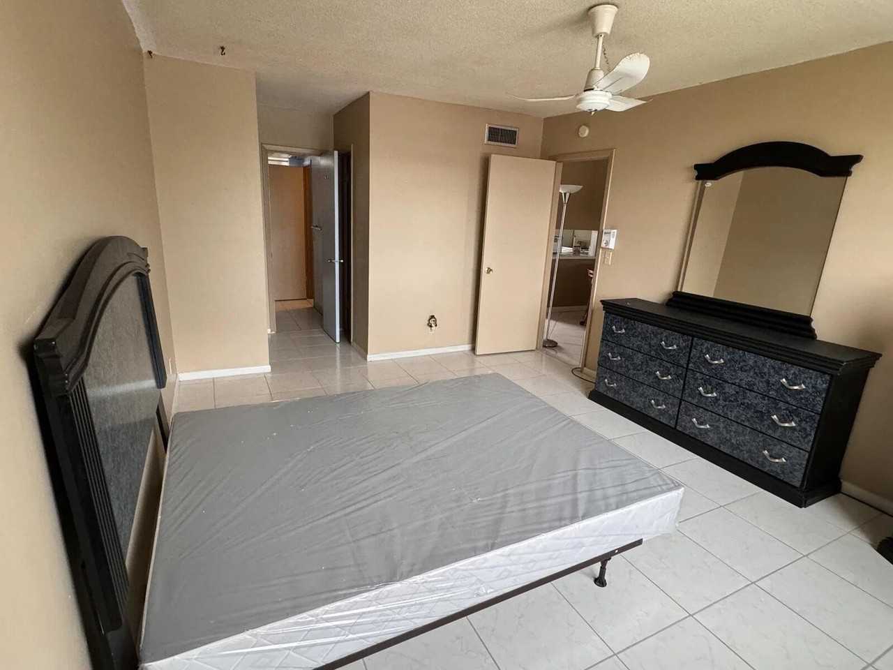 2861 Nw 47th Ter #207B - Photo 4 of 5