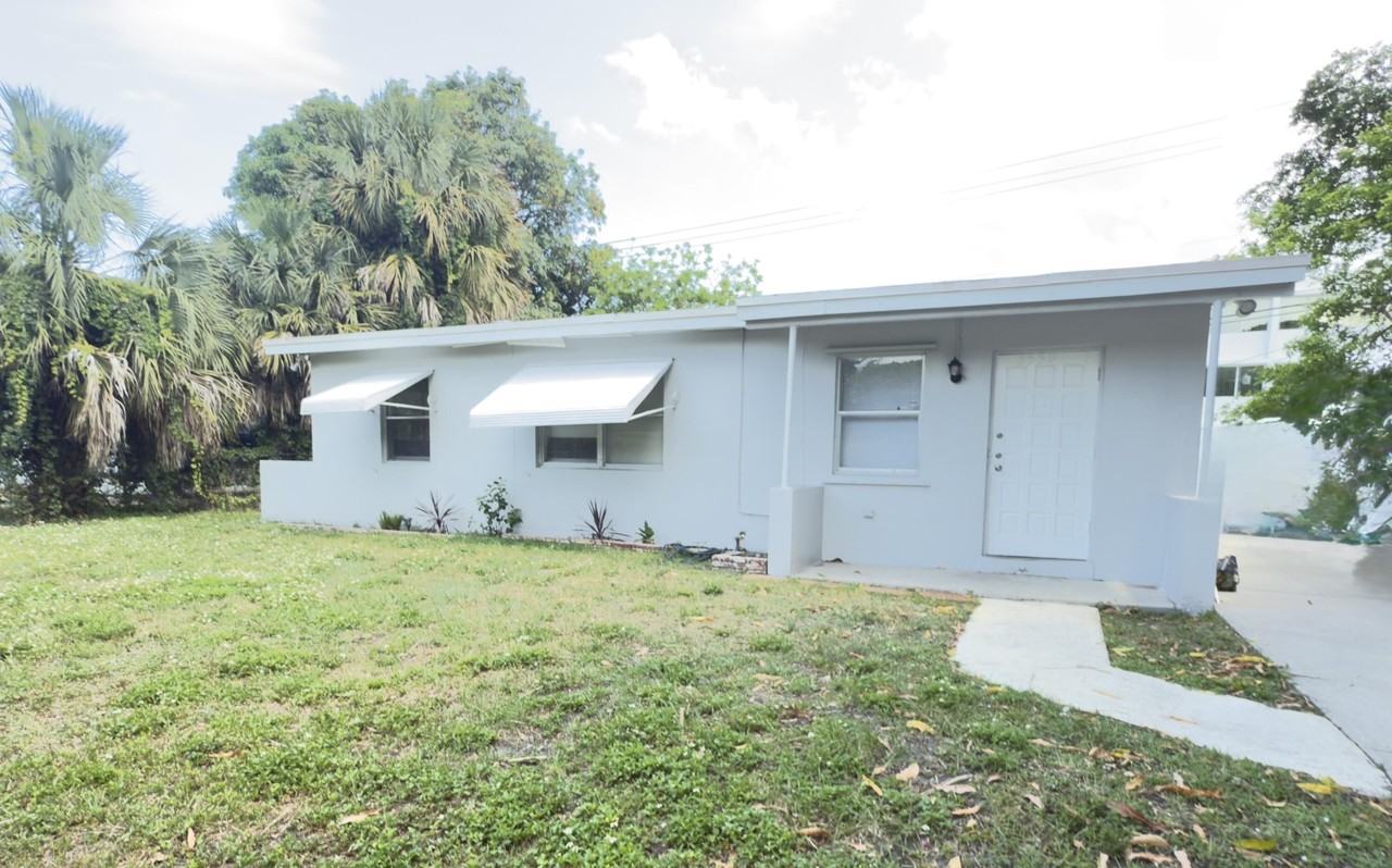 3530 Nw 1st Ct - Photo 2 of 9