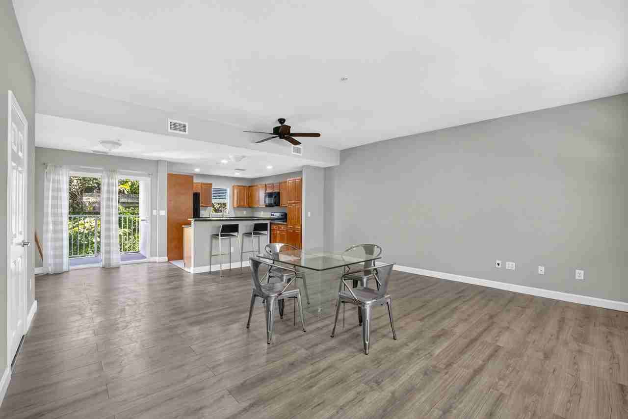 433 Ne 1st St - Photo 6 of 40