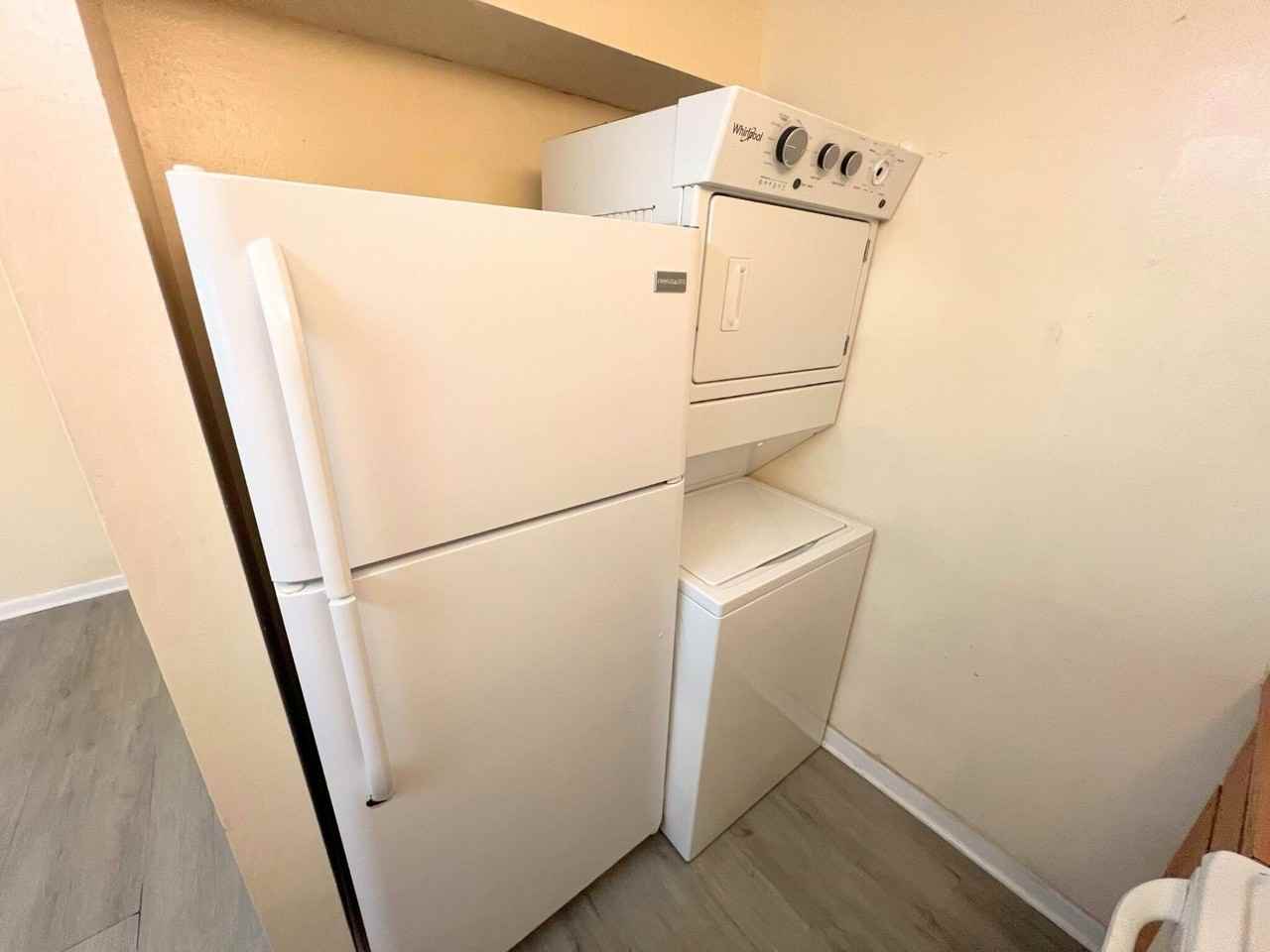 843 Twin Lakes Dr #30B - Photo 7 of 17